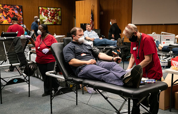 Santee Cooper employees at blood drive