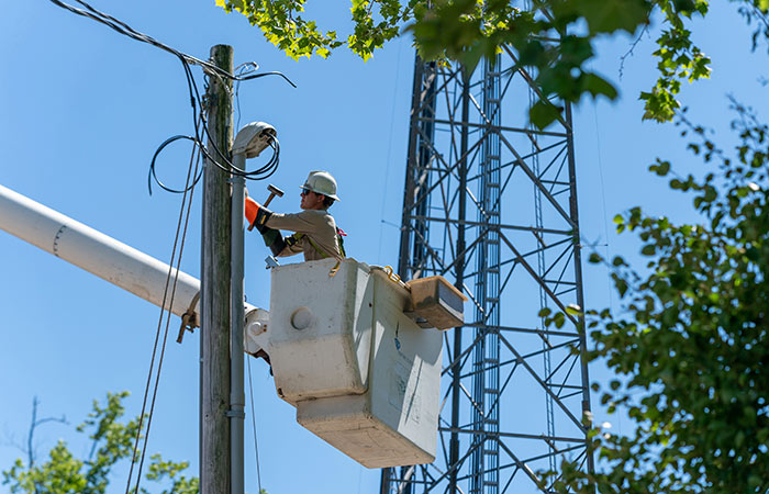 Lineworker working on powerline