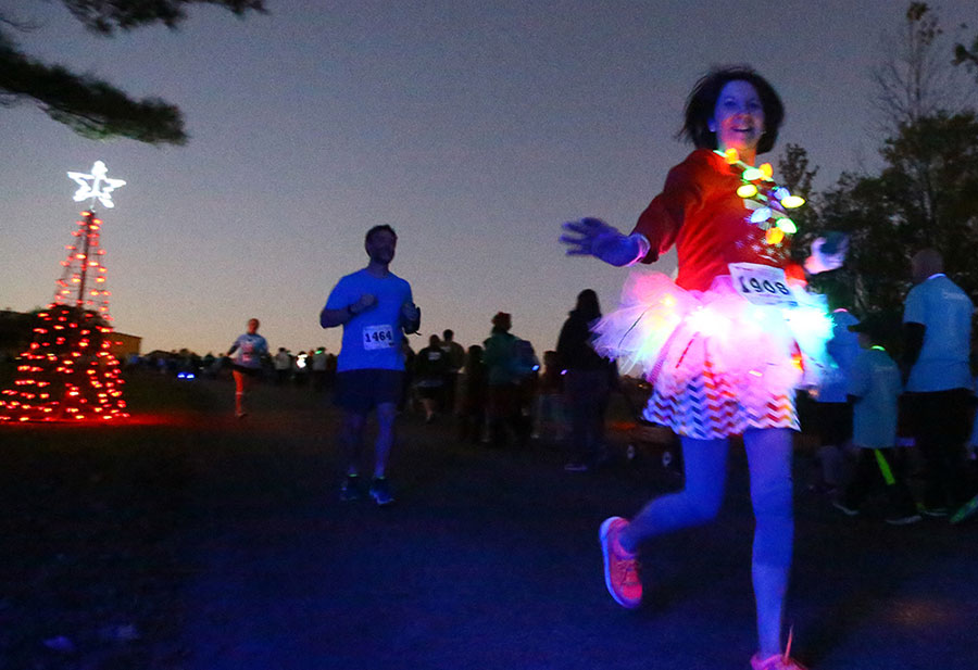 Good Tidings of the 9th Annual Tinsel Trot