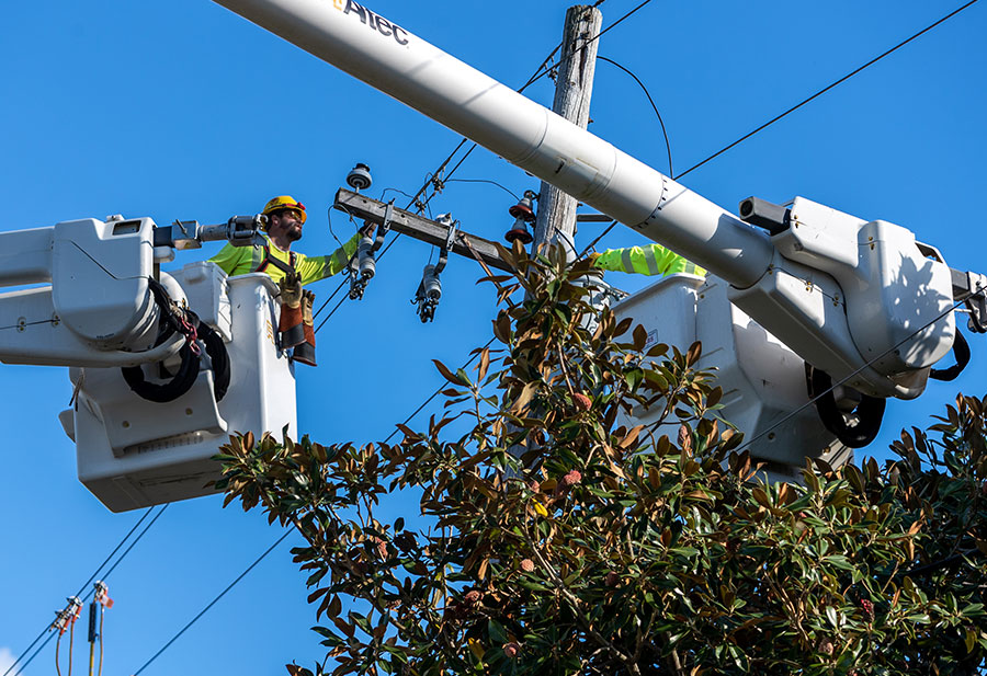 Santee Cooper Restores 70,000 Customers after Hurricane Ian